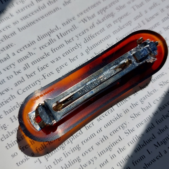 Vintage Barrette Bobby Pin Clip Paris Brown Lucite  1990s - Picture 5 of 5